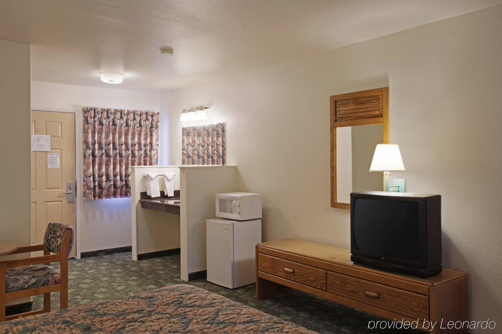 Pacific Best Inn Seaside Ngoại thất bức ảnh